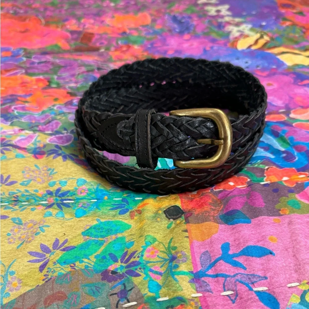 Vintage woven leather